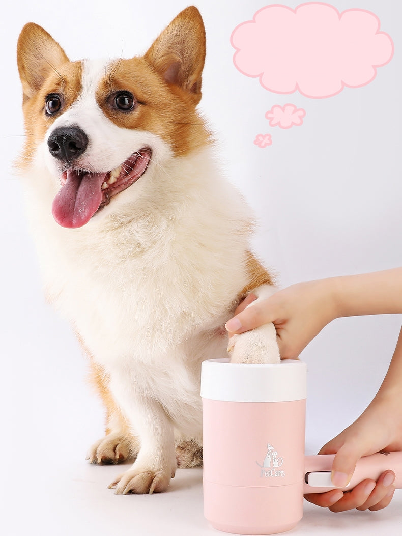Portable Dog Paw Cleaner Cup - Soft Silicone Muddy Foot Washer for Pets.